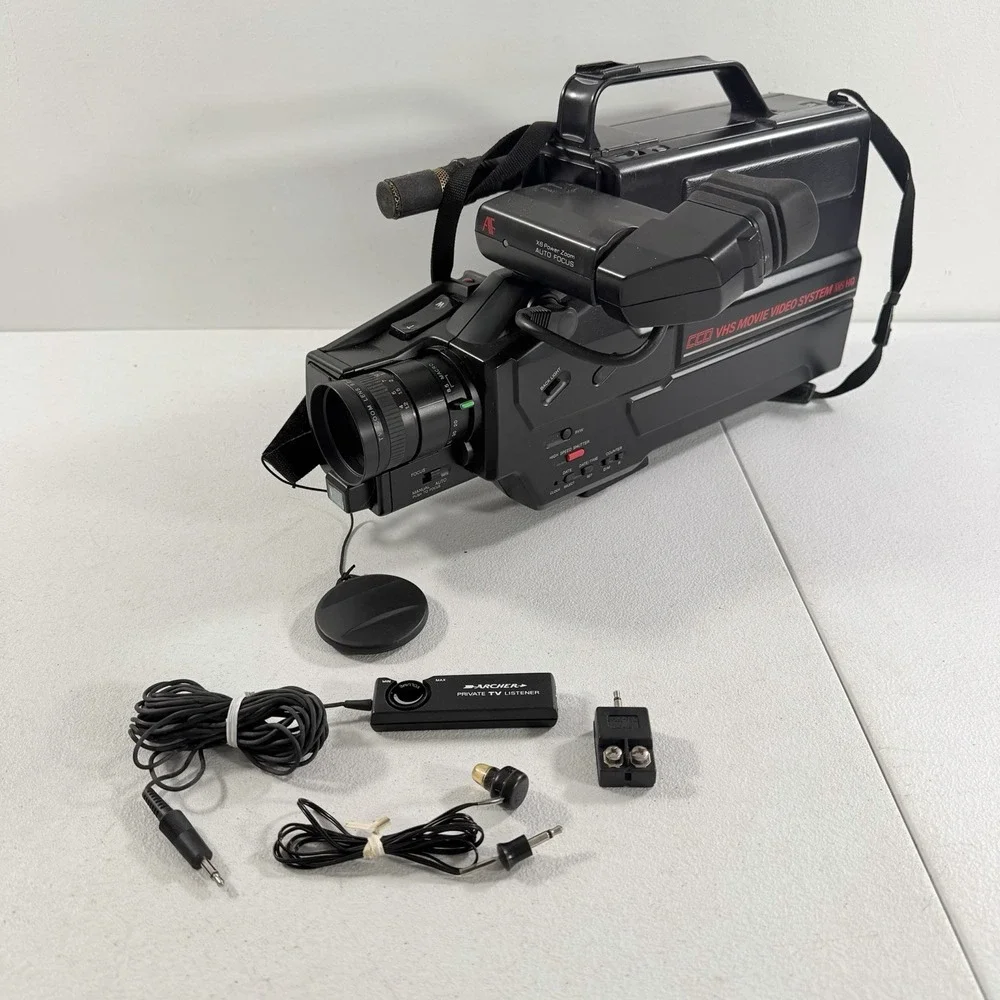 Vintage GE 9-9806 VHS Movie Video System Camcorder POWERS ON AS IS READ DESC.